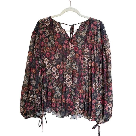 Stunning for Fall- FARM Rio for Anthropologie Floral Sheer Blouse Size: Medium C - Picture 3 of 12